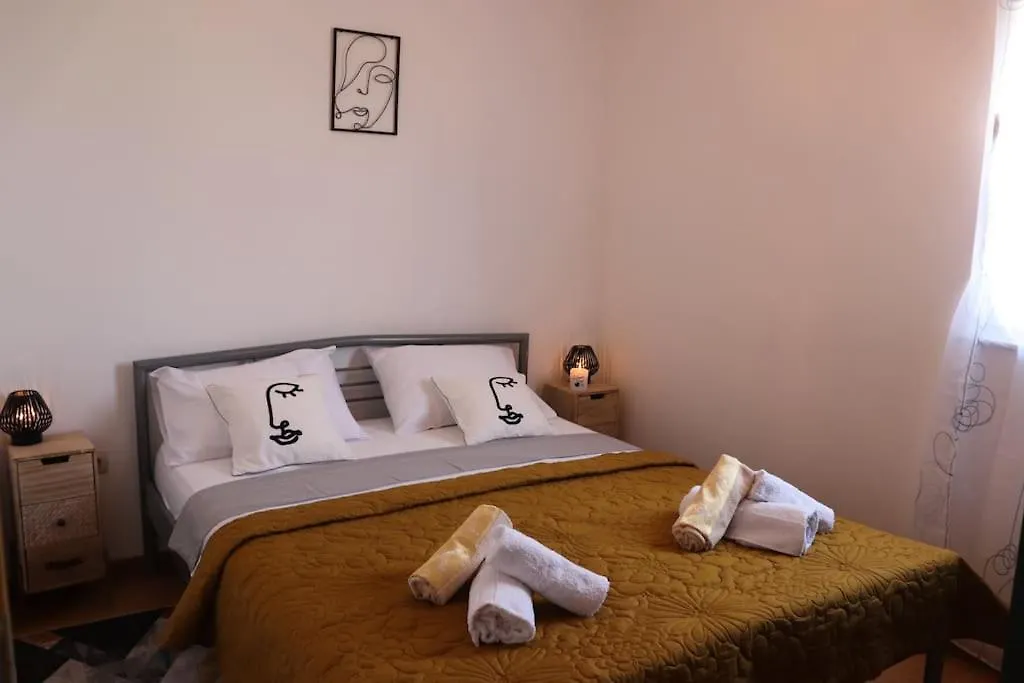 Apartments Kikaso - Near Mall Of Split, Free Parking  Split