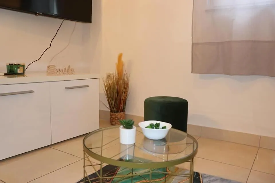 Apartments Kikaso - Near Mall Of Split, Free Parking 0*, Split Croatia