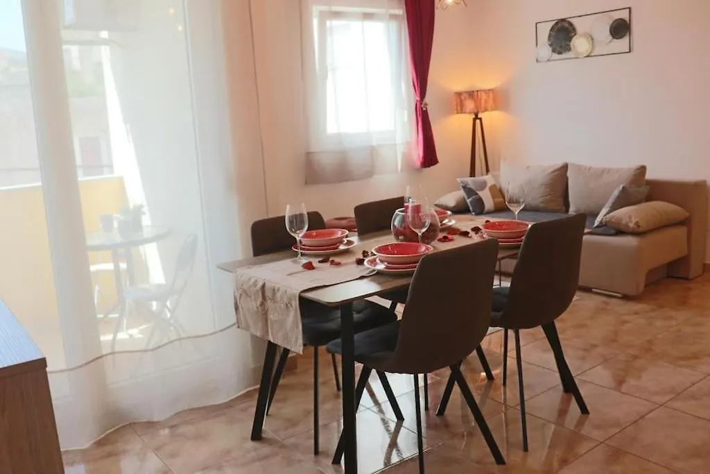 Apartments Kikaso - Near Mall Of Split, Free Parking Croatia