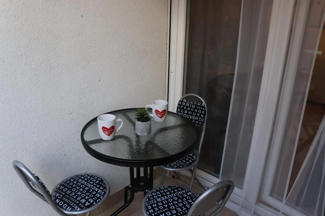Apartments Kikaso - Near Mall Of Split, Free Parking Croatia